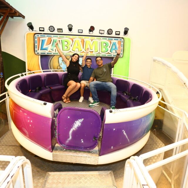 Mais uma festa incrível no Joy Kids Ataliba Leonel! 🎮🌙

Victor celebrou seus 11 anos com toda a aventura do tema Five Nights at Freddy's no dia 14/03! A decoração sensacional da Klasse A criou um clima perfeito de mistério e diversão para o Victor e todos os amigos.

Larissa e Caio, foi uma honra receber a família de vocês para essa comemoração tão animada. Obrigada por escolherem o Joy Kids Ataliba Leonel para viver essa experiência única! 🥳

📸 Veja mais momentos: @Lari.dellarosa

Assessoria @mimose.studio - Estratégia & Marketing ✨