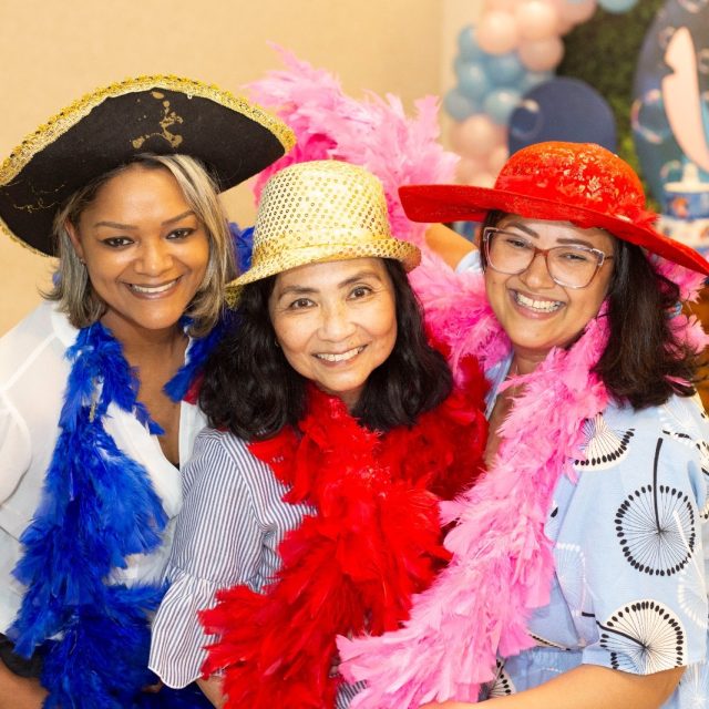 Esta festa foi pensada com todo carinho, trazendo magia e alegria para um dia inesquecível. A decoração maravilhosa da @familiaklassea.decoracoes deu vida a esse sonho tão lindo, e cada detalhe foi feito para encantar. Agradecemos de coração à Tatiana e ao Igor por confiarem em nosso espaço para criar essa lembrança que vai ficar para sempre no peito de todos nós. 📸 @_youclick