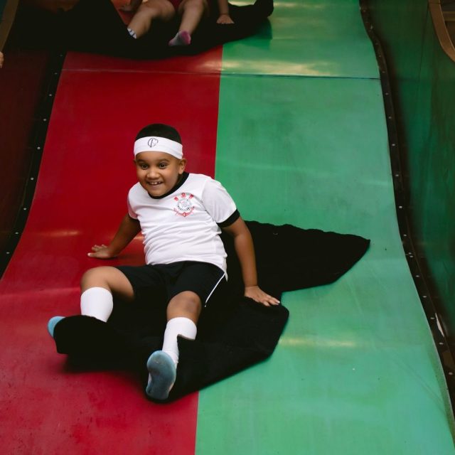 🎉⚽ Que emoção celebrar a segunda festa do Gabriel aqui no Kroko Kids Buffet! ✨

No dia 20/11, o tema Futebol Corinthians trouxe toda a paixão, energia e torcida organizada para uma comemoração repleta de gols, comemorações e momentos inesquecíveis.

Agradecemos de coração à Tainá e ao Jaciomar por confiarem novamente em nosso espaço para proporcionar essa festa tão especial. Vocês fazem parte da família Kroko Kids, e é uma honra acompanhar cada capítulo dessa história!

Que o Gabriel continue marcando muitos gols na vida, sempre com saúde, alegria e rodeado de amor. Muito obrigado por escolherem o Kroko Kids mais uma vez! 💙🏆

#AniversárioKrokoKids #Gabriel8Anos #FestaCorinthians #SegundaFesta #MomentosFelizes #Gratidão