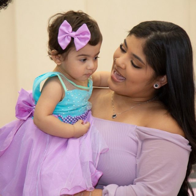 No dia 25/01, o Kroko Kids Buffet mergulhou no clima de Fundo do Mar para celebrar o 1º aninho da Aurora em uma festa cheia de encanto, cores e muita delicadeza.

Ketelyn e Kaique, que alegria receber vocês para esse momento tão especial. Cada detalhe foi pensado com carinho para que o primeiro aniversário da Aurora fosse leve, alegre e cheio de memórias doces, daquelas que a família guarda para sempre no coração.

Entre risadas, fotos e muita diversão, a pequena Aurora iluminou o nosso mar de brincadeiras e mostrou que o primeiro aninho merece uma comemoração mágica.

Que venham muitos outros aniversários inesquecíveis aqui com a gente. Obrigado por confiarem no Kroko Kids Buffet para viver esse dia tão especial! 🐊✨